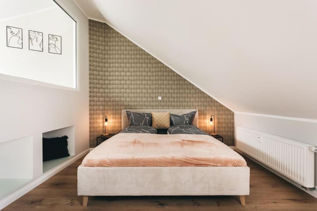 Tip! Toplage In Dresden! Moderne 100 Qm Ferienwohnung Fuer Familien Und Kleine Gruppen Экстерьер фото