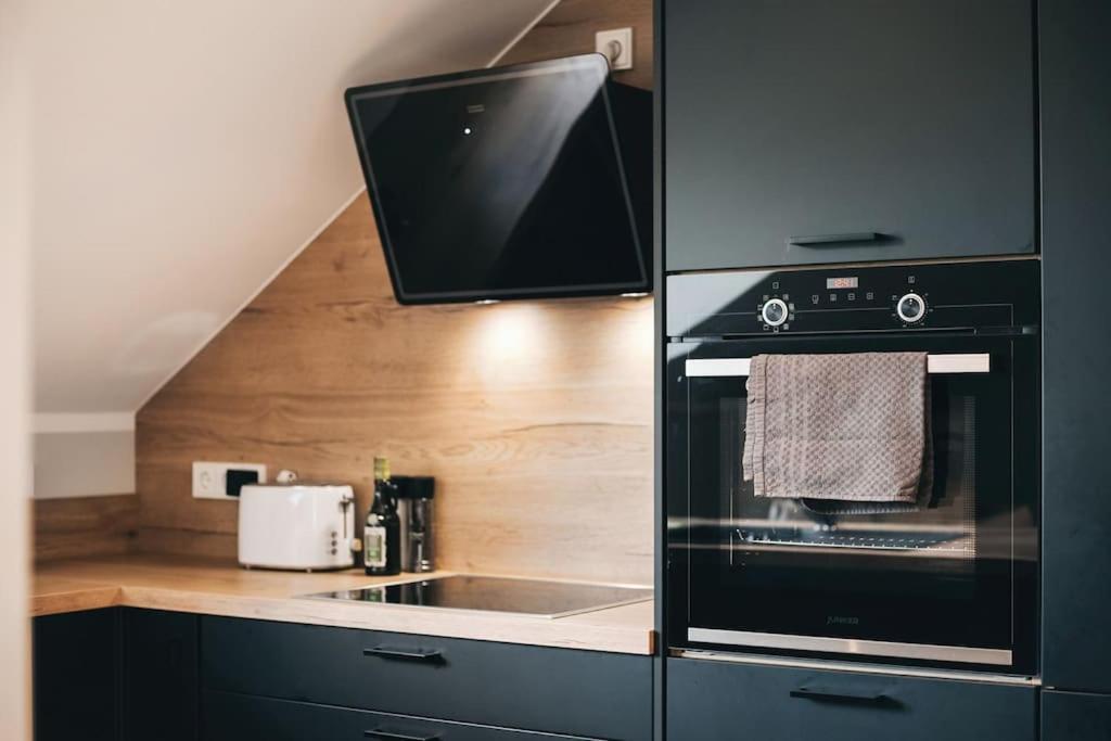 Tip! Toplage In Dresden! Moderne 100 Qm Ferienwohnung Fuer Familien Und Kleine Gruppen Экстерьер фото